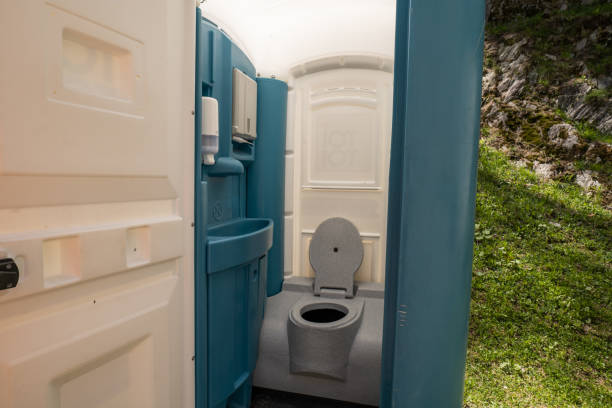 Types of Portable Toilets We Offer in Vista Center, NJ